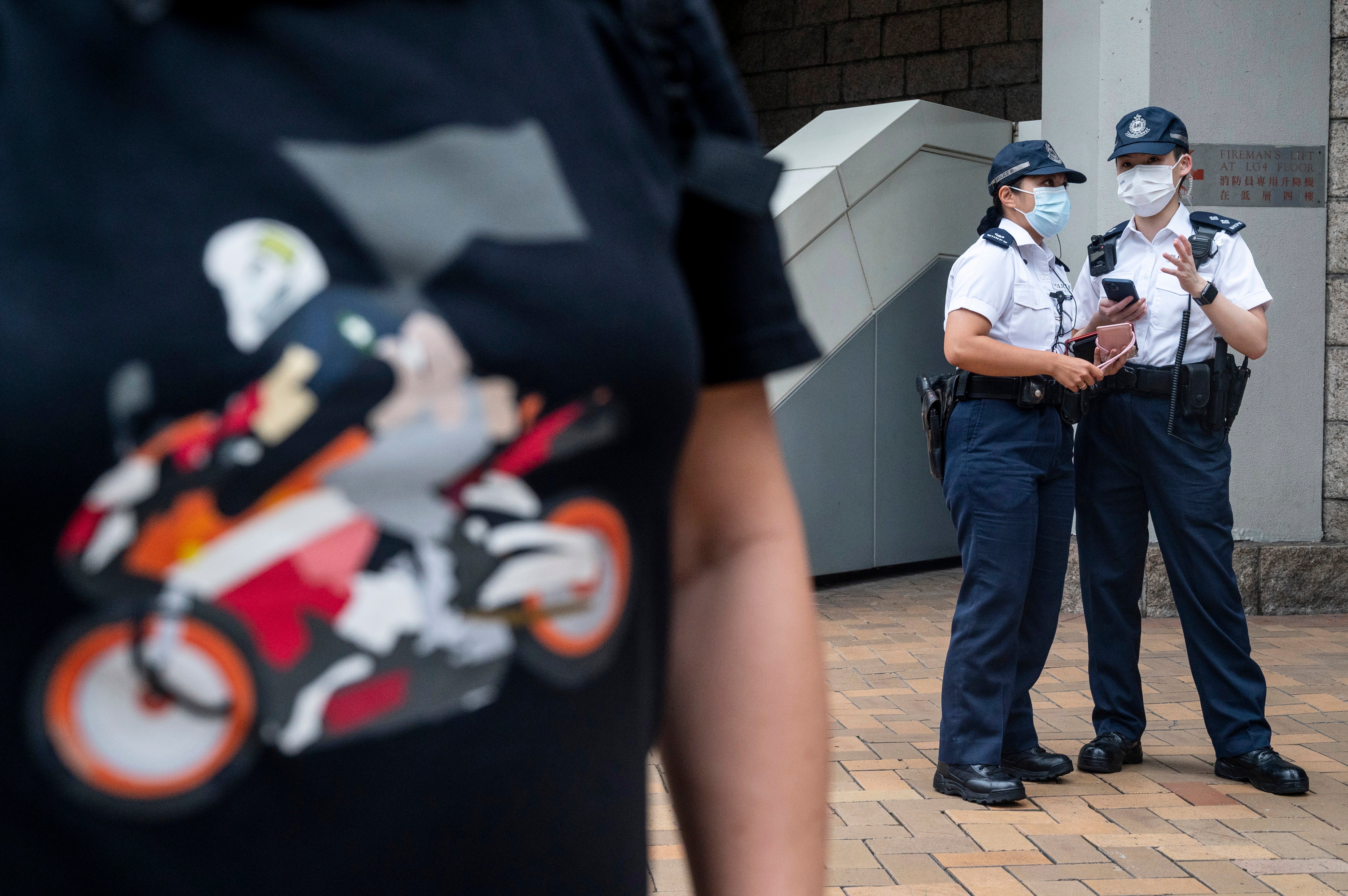 Man’s daughter alleged that his father died because he was not provided adequate clothing in the prison