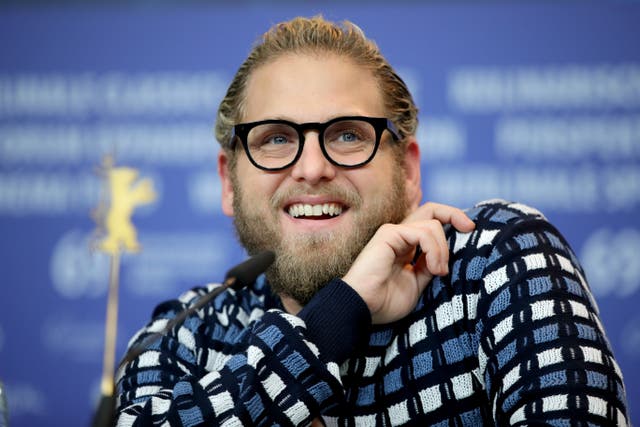 Jonah Hill celebra la positividad corporal con un nuevo tatuaje