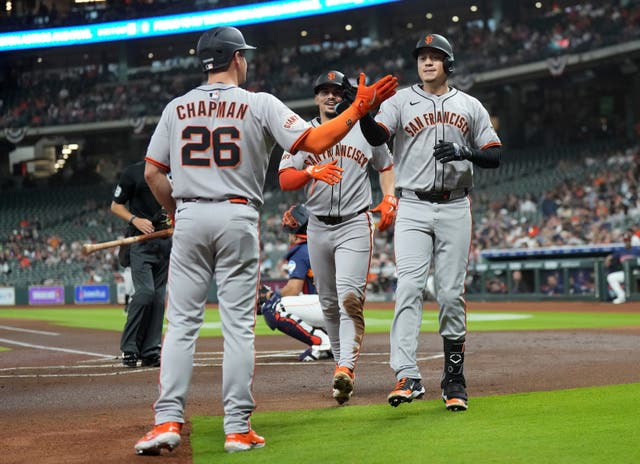 GIGANTES-ASTROS