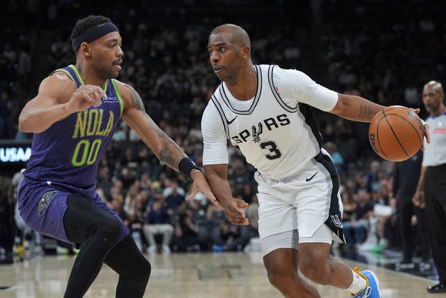 PELICANS SPURS
