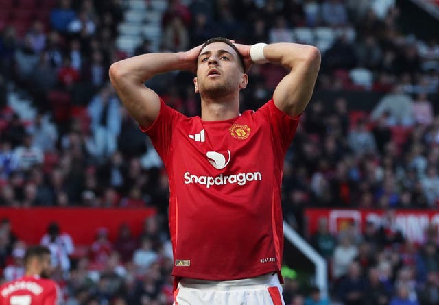 <p>Manchester United suffered another frustrating defeat</p>