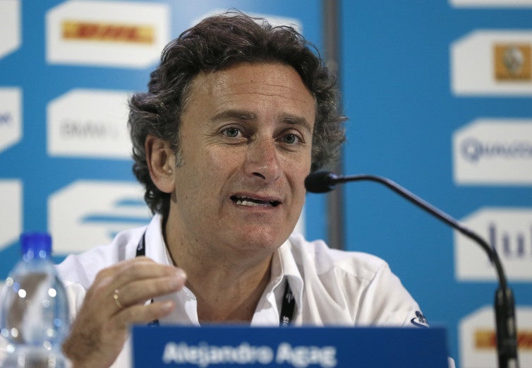 Alejandro Agag speaks at a press conference in Moscow (EPA/Yuri Kochetkov)