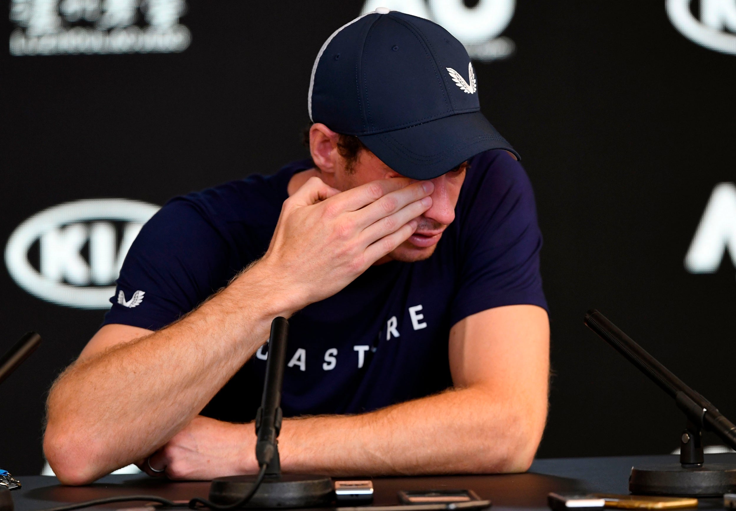 Murray announced his plans to retire in an emotional press conference on Friday